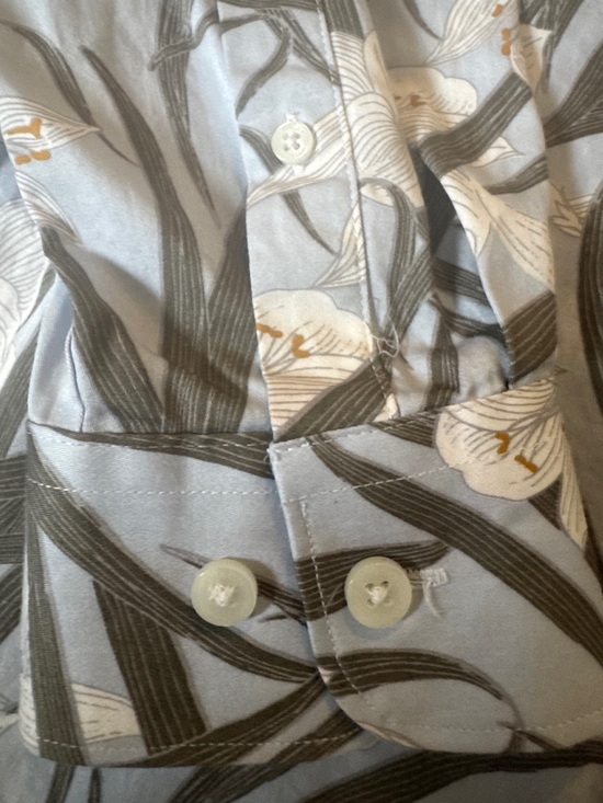 RW&CO. Light Blue Floral Button-Down Shirt - Picture 11 of 11